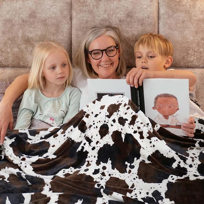 Bnuitland Cow Print Throw Blanket, Large Size 90x90 Inches, 300 GSM Double Sided Lightweight Fuzzy Decor, Super Soft Cozy Gift Flannel Fleece Blanket for Bed/Sofa/Couch/Outdoor