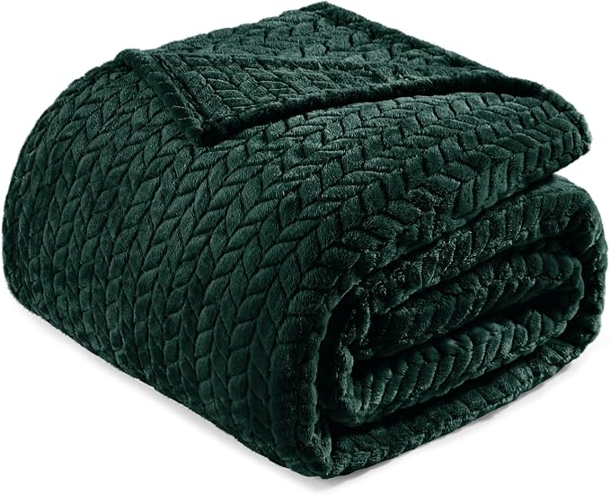 Exclusivo Mezcla Soft Fleece Bed Blanket Queen Size, 90”x90”, Forest Green | Cozy Fluffy Lightweight Blankets for Summer, Decorative Plush Flannel Throws for Living room, Bedroom with Leaves Pattern