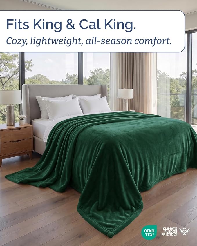 Ultra Soft Fleece Blanket Oversized King Size - Flannel Fleece Luxury Blanket - Lightweight for Couch Bed Chair - Thick, Warm and Breathable - All Season Cozy, Forest Green