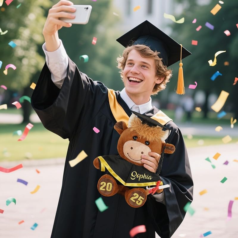 Custom Graduation Highland Cow with Name Date, Personalized 2025 Graduation Stuffed Animal for Kids Students, Cute Pre K Kindergarten High School College Grad Gift for Him/Her