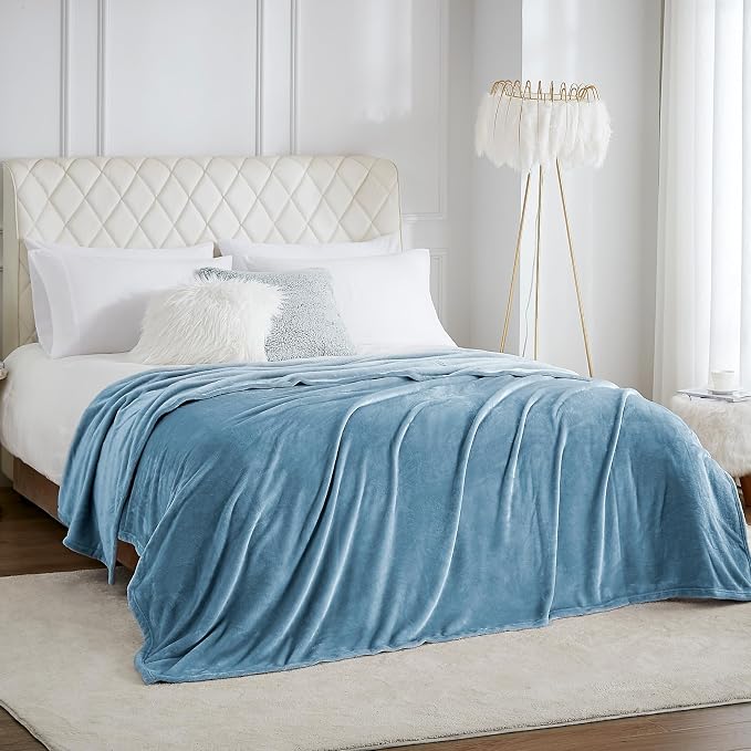 Hansleep Throw XL Washed Blue Fleece Blanket, Soft Flannel Bed Blanket | Fuzzy Cozy Blanket 50x70 Inches, Multi-use for Bed, Sofa, Couch, Travel, Camping, All Season Warm Lightweight Cover