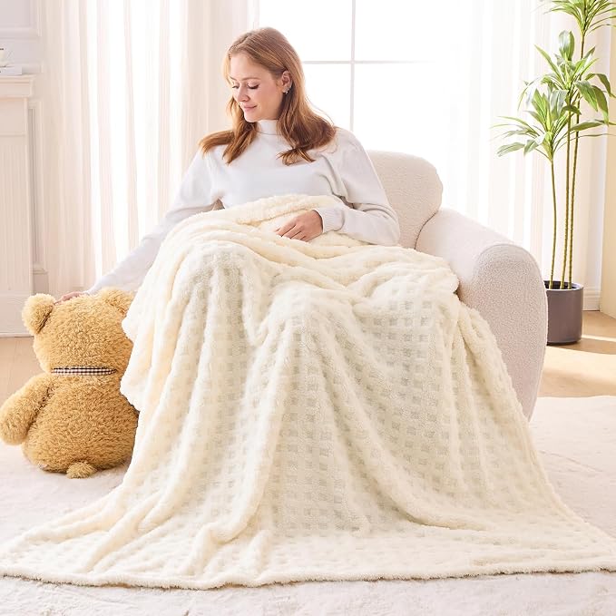 NEWCOSPLAY 3D Waffle Checkered Flannel Throw Blanket, Ivory, 50"x70" | Super Soft Cute Lightweight Decorative Premium Silky Fleece Blanket for Couch Sofa Bed, Gift for Women Men, All Season Use