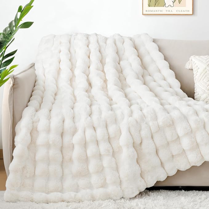 Luxury 1000GSM Rabbit Faux Fur Twin Blanket, Super Heavy Warm Cozy Beige Cream Blankets for Couch Bed Sofa, Ruched Plush Fuzzy Elegant Soft Reversible Mink Blanket for Living Room Bedroom