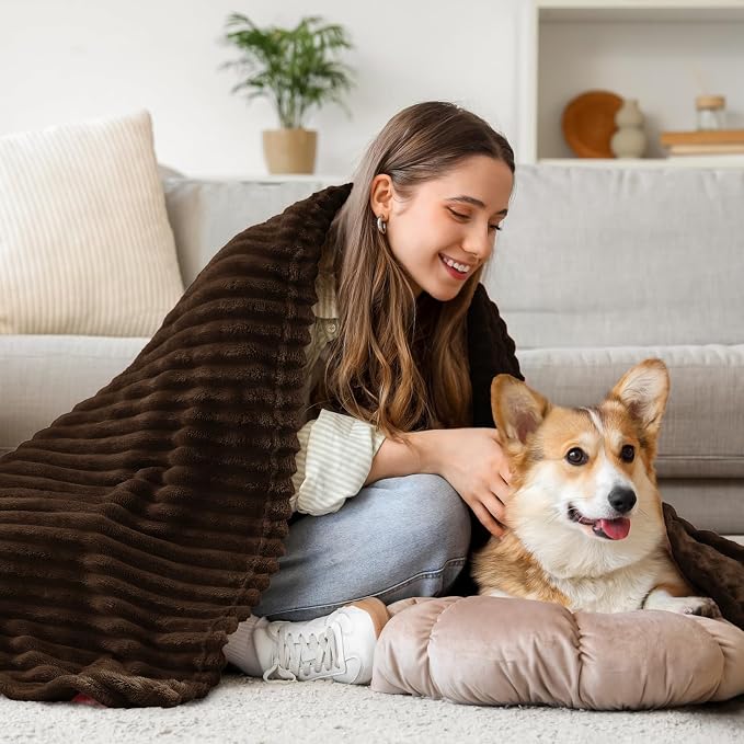 BEDELITE 3D Ribbed Dark Brown Fleece Throw Blanket for Couch, 50x60 Inch | Soft Warm Decorative Fluffy Blanket, Cozy Plush Lightweight Fuzzy Throw Blanket for Bed Sofa Home Room Decor, Gift for Women