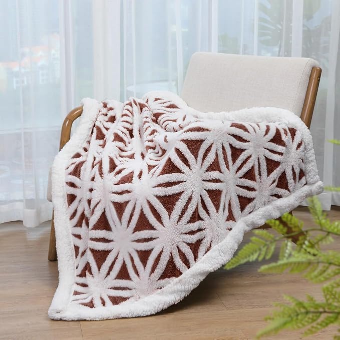 LOMAO Sherpa Fleece Blanket Gifts for Mom Dad Cozy Soft Throw Blanket for Women Men Birthday Gifts Dual Sided Couch Sofa Bed Blanket (Brown, 51"x63")