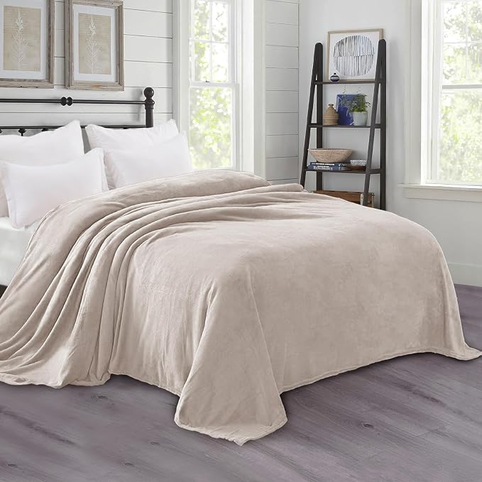 Exclusivo Mezcla Soft Fleece Blanket Twin Size for Bed, Camel | 60x80 Inches, Double-Sided Brushed Flannel, Lightweight Plush Cozy Blanket for Home Decor, All Season, Machine Washable