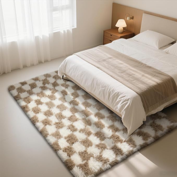 Checkered Rug for Bedroom, 4x6 Beige and White Area Rugs, Classic Checkered Carpets Shag Area Rug, Bedside Rugs for Living Room Bedroom Room Home Decor