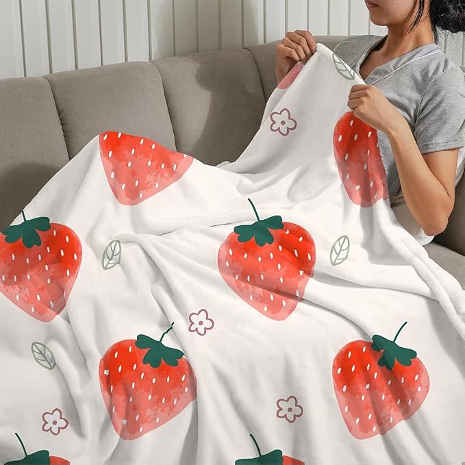 NEWCOSPLAY Throw Blanket Cute Soft Aesthetic Fleece Blanket for Kids Girls Boys Teens Cozy Blanket for Bed Couch Camping (Strawberry, Throw(50"x60"))