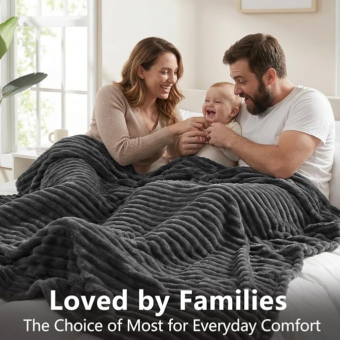 HIMEET Charcoal Grey Throw XL Blanket, 300GSM Ribbed Fleece, 50 x 70 Inches | Ultra Soft Flannel, All-Season Lightweight Warmth, Extra Coverage for Couch Lounging, Home Room Decor, Machine Washable