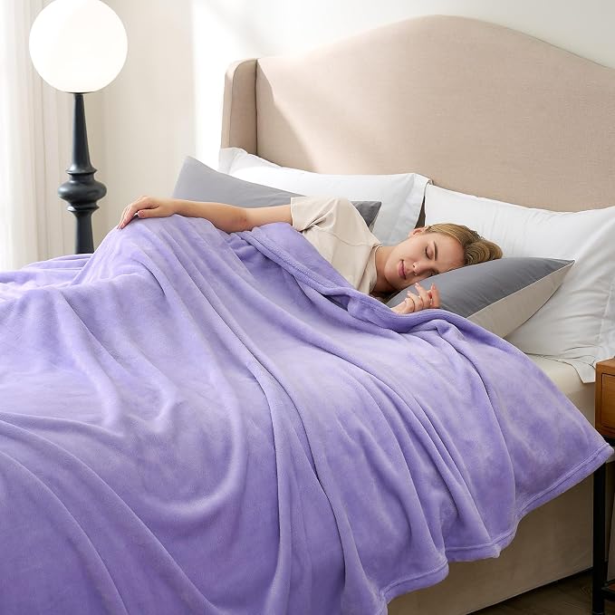 Hansleep Queen Light Purple Fleece Blanket, Soft Flannel Bed Blanket | Fuzzy Cozy Blanket 90x90 Inches, Multi-use for Bed, Sofa, Couch, Travel, Camping, All Season Warm Lightweight Cover