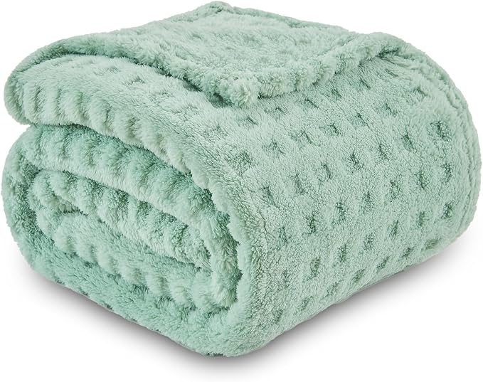 NEWCOSPLAY 3D Waffle Checkered Flannel Twin Blanket, New Sage, 60"x80" | Super Soft Cute Lightweight Decorative Premium Silky Fleece Blanket for Couch Sofa Bed, Gift for Women Men, All Season Use