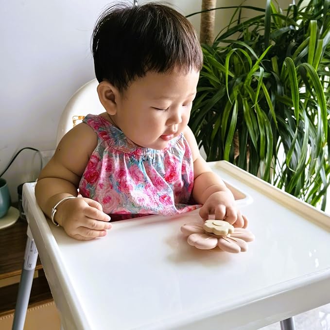 Suction Spinning Toy, Silicone Toddler Sensory Toys for Bath Toys Birthday Gift (Mustard&Cream)