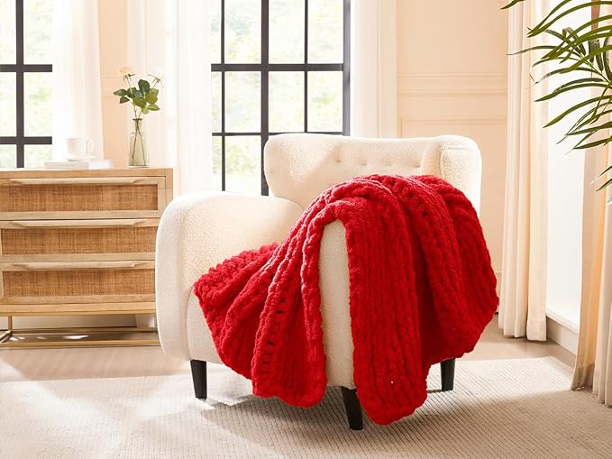 L'AGRATY Chunky Knit Throw Blanket for Couch, 40'' x 50'' Knit Throw, Red | Handmade Chenille Crochet Blanket for Sofa Bed, Thick Cable Knitted Blankets for Room Home Decor, Birthday Gift for Women Mom