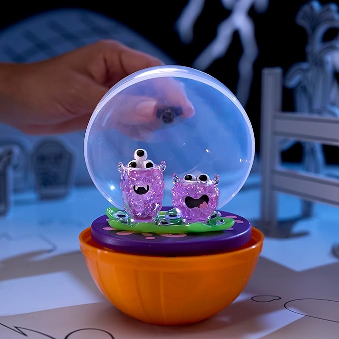 MGA's Miniverse Make It Mini Halloween (3 Pack), Beetlejuice, Mini Collectibles, Mystery Blind Packaging, Spooky, Halloween, Seasonal, DIY, Crafts, Resin Play, Replica Food, NOT EDIBLE, Collectors, 8+