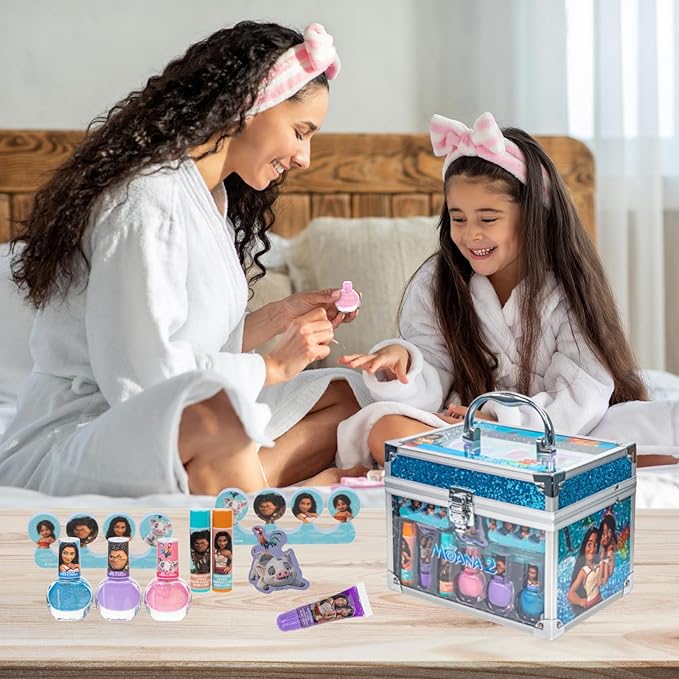 Moana 2 Train Case Beauty Set, Kids Makeup Kit for Girls, Real Washable Makeup Set, Play Makeup, Party Favor, Birthday, Ages 3 4 5 6 7 8 9 10 11 12 by Townley Girl