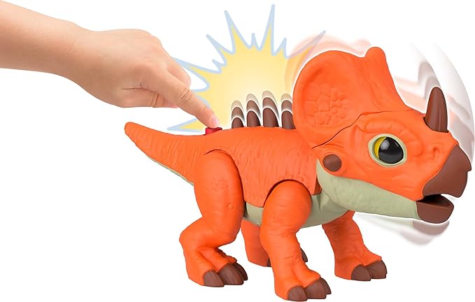 Fisher-Price Imaginext Jurassic World Rebirth Playset, T. tex Toy Gift Pack with 3-inch Human Action Figure, 2 Dinosaurs & Accessories