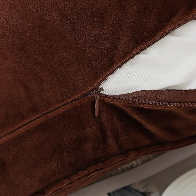 JIAHANNHA Velvet Brown Throw Pillow Covers 22”x22”Pack of 2 Soft Decorative | Square Cushion Covers for Couch Sofa Bed Livingroom Car Home Decor,55x55Cm