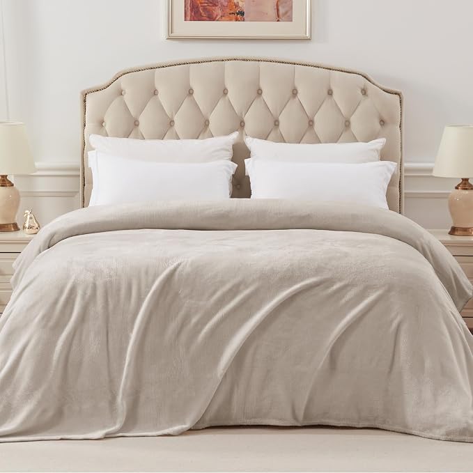 Exclusivo Mezcla Soft Fleece Blanket Twin Size for Bed, Camel | 60x80 Inches, Double-Sided Brushed Flannel, Lightweight Plush Cozy Blanket for Home Decor, All Season, Machine Washable
