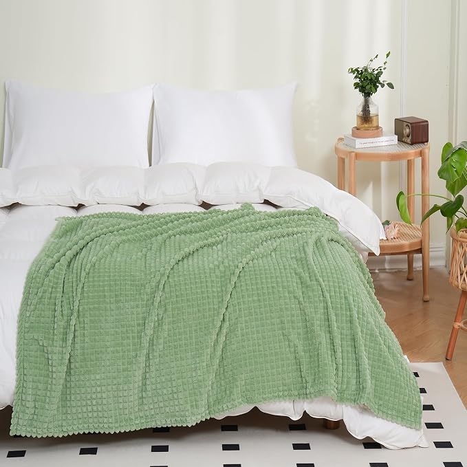 Puncuntex Fleece Throw Blanket Sage Green 60"×80" with Square Grid Design | Super Soft Plush Cozy Flannel Throw Blanket Luxury for Couch Sofa Chair