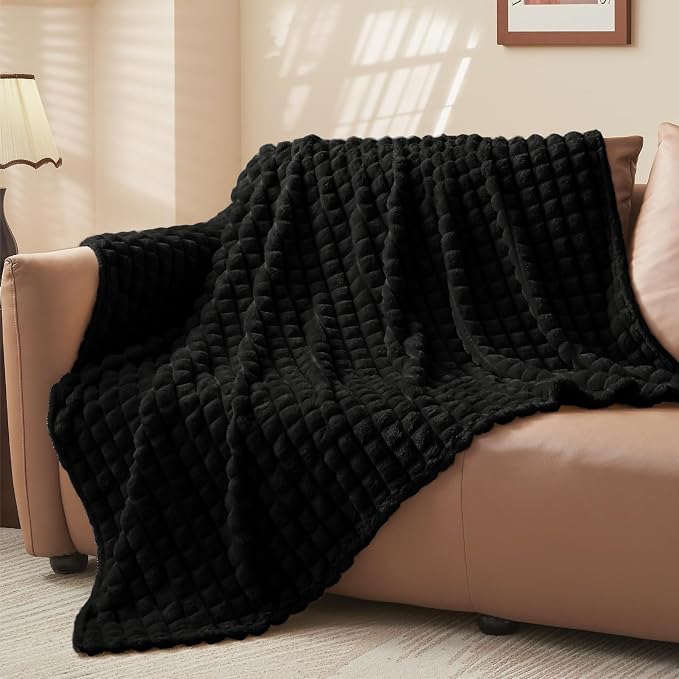 BEDELITE 3D Checked Black Fleece Twin Throw Blanket for Bed, 60x80 Inch | Soft Warm Fuzzy Fluffy Blanket for Couch Sofa, Lightweight Plush Cozy Throws for Home Room Decor, Gift for Women, All Season