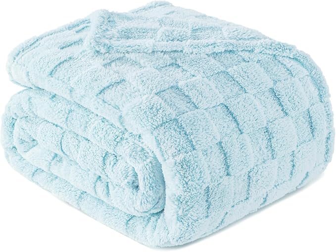 Exclusivo Mezcla 3D Checkered Fleece Twin Blanket for Bed, LCE Blue | Super Soft and Cozy Fluffy Bed Blanket, Cute Fuzzy Blanket for Teens Back to School, Dorm Essentials, All Season, 60"x80"