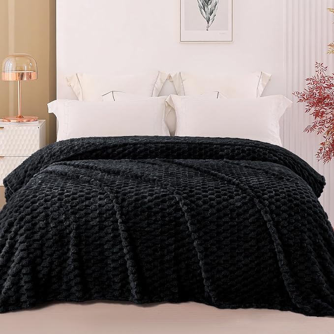 Exclusivo Mezcla 3D Fleece King Size Blanket for Bed, Black | Extra Soft Fuzzy Plush Lightweight Bed Blankets, Cozy Fluffy Decorative Blankets for All Seasons, 90x104 Inches