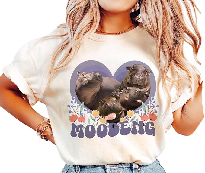 YOUNG GREEN Moo Deng Sweatshirt Moo Deng Bouncy Pig T-Shirt The Cute Baby Hippo Sweatshirt Gift For Moo Deng Lovers