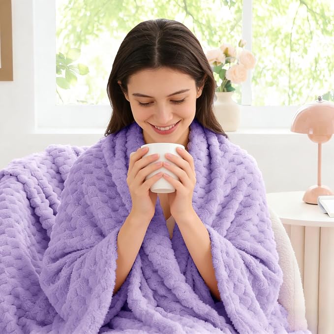 BEDELITE Lavender Twin Blanket for Couch, Soft Cozy Gifts for Women, 60*80 | 3D Jacquard Decorative Fleece Blanket, Super Soft Plush Throw, Cute Birthday Gift for Women & Men, Suitable for All Seasons