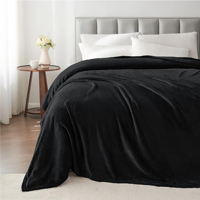 BEDELITE Fleece Blanket Soft Plush Queen Size Bed Blanket Black 90"x90" | Ultra Soft Fleece, Plush Microfiber, Lightweight Warmth, All Season Comfort, Fade Resistant, Machine Washable,Perfect for Bed