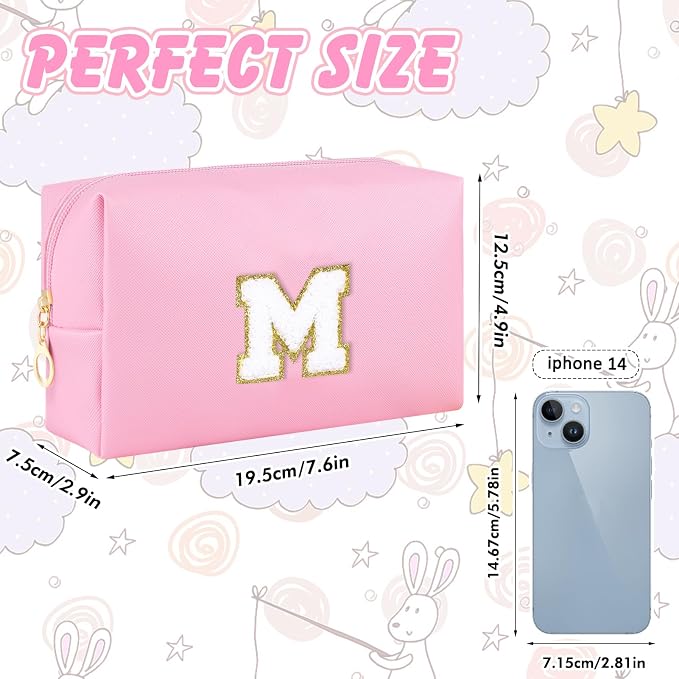 URSKYTOUS Gifts for Girls Initial Makeup Bag Personalized Cosmetic Bag with Zipper Cute Travel Toiletry Bag Waterproof PU Preppy Makeup Pouch Birthday Gift for Teen Girls Women(Pink M)