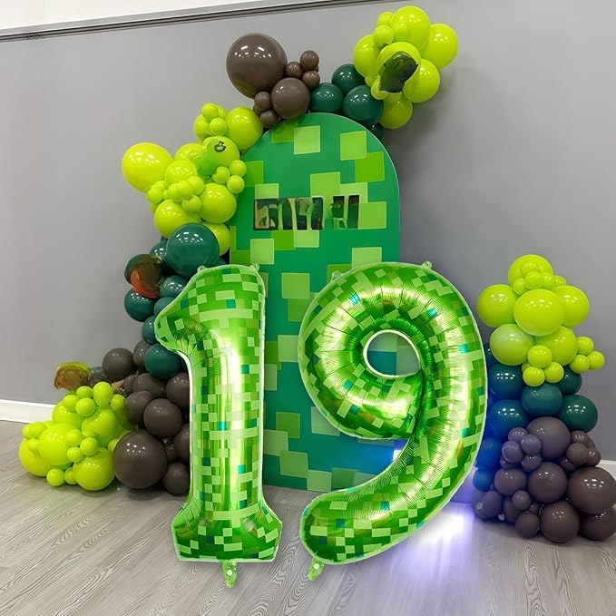 Foil 19 Balloons Number, 40 Inch Dark Kelly Green Pixel Number 19 Balloon for Men 19 Year Old Birthday Decorations, Big Lime Green 19 Balloon for 19th Birthday Video Game Patrick's Day Party Decor
