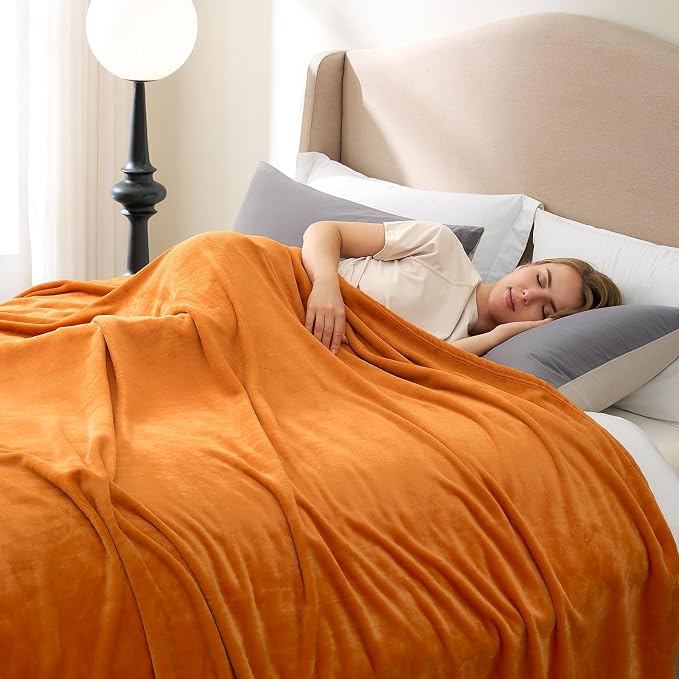 Hansleep Throw Orange Fleece Blanket, Soft Flannel Bed Blanket | Fuzzy Cozy Blanket 50x60 Inches, Multi-use for Bed, Sofa, Couch, Travel, Camping, All Season Warm Lightweight Cover