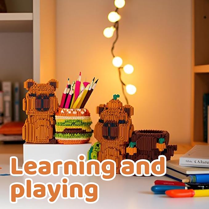 Capybara Pen Holder Building Blocks Set, Mini Micro Blocks, 1700 Pieces, 2-in-1 Design