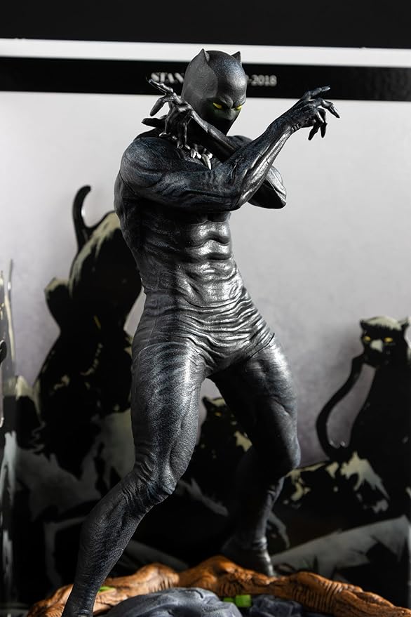 McFarlane Toys Marvel Black Panther 1:10th Scale Collectible with Scene (Marvel Knights #4)