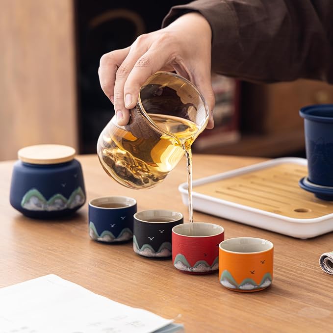 Portable Gongfu Tea Set with Travel Case, Ceramic Tea Set with Glass Teapot Infuser, Bamboo Tea Tray and 4 Ceramic Teacups, All-in-One Travel Tea Kit for Home Office Outdoor Picnic Camping