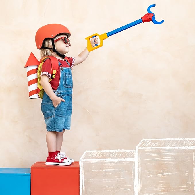 Lewtemi 4 Pcs Interactive Grabber Toy for Kids Claw Robot Arm Pack Reacher Pickup Tool for Boys Girls Children Fun Early Learning and Hand Eye Coordination Play, 18 Inch (Red,Blue)