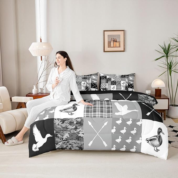 Feelyou Grey Hunting Camo Comforter Set with Sheets 7 Piece Full Size Camouflage Duck Bedding Set for Kids Boys Girls Wild Animal Hunter Bed in a Bag Room Decor Soft Lightweight Microfiber