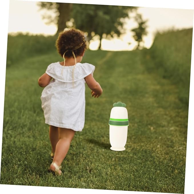 Yardwe Portable Urinal with Lid Lightweight and Portable Toilet for Boys and Reusable Travel Potty for Camping Car Beach and Outdoor Use