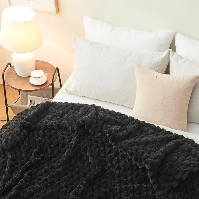 NEWCOSPLAY Super Soft Twin Blanket Black Premium Silky Flannel Fleece 3D Clouds Stylish Jacquard Lightweight Bed Blanket All Season Use 350GSM (Black, Twin(60"x80"))