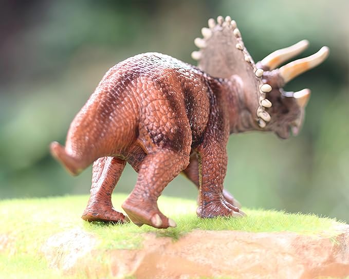 Gemini&Genius Dinosaur Toy Triceratops Action Figure, Realistic Dinosaur Toy Figure, Great for Gift, Storytelling, Birthday Cake Topper, Role Play, Collection or Room Decoration for Kids