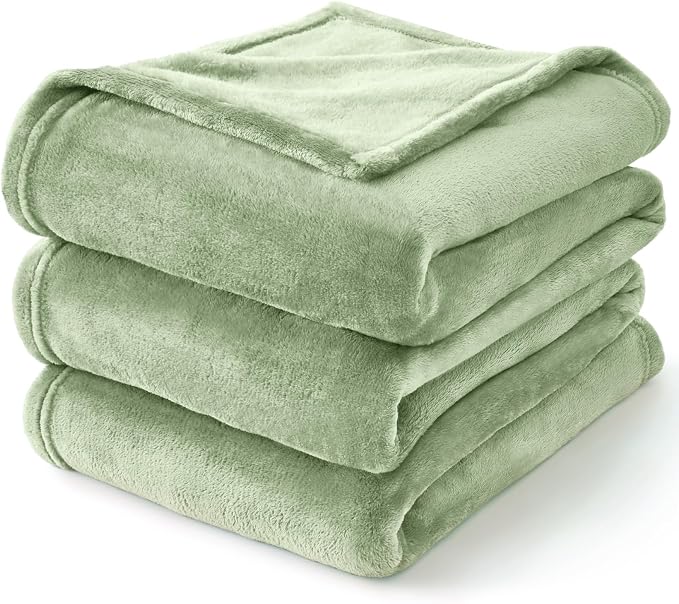 BEDELITE Fleece Blanket Soft Plush Twin Size Blanket Sage Green 60"x80" | Ultra Soft Fleece, Plush Microfiber, Lightweight Warmth, All Season Comfort, Fade Resistant, Machine Washable, Couch Sofa Bed