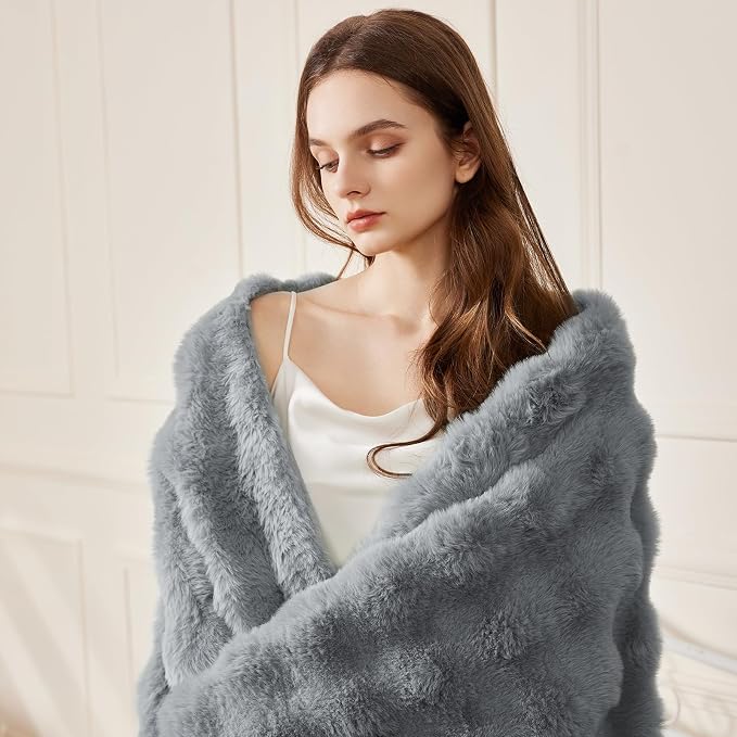 Faux Rabbit Fur Throw Blanket for Couch Gifts for Women, 60"x80" Gray | Cozy Reversible Fluffy Throw, Luxury Plush Thick Bubble Blanket, Mothers Gifts for Women, Soft Warm for Bed, Home Decor