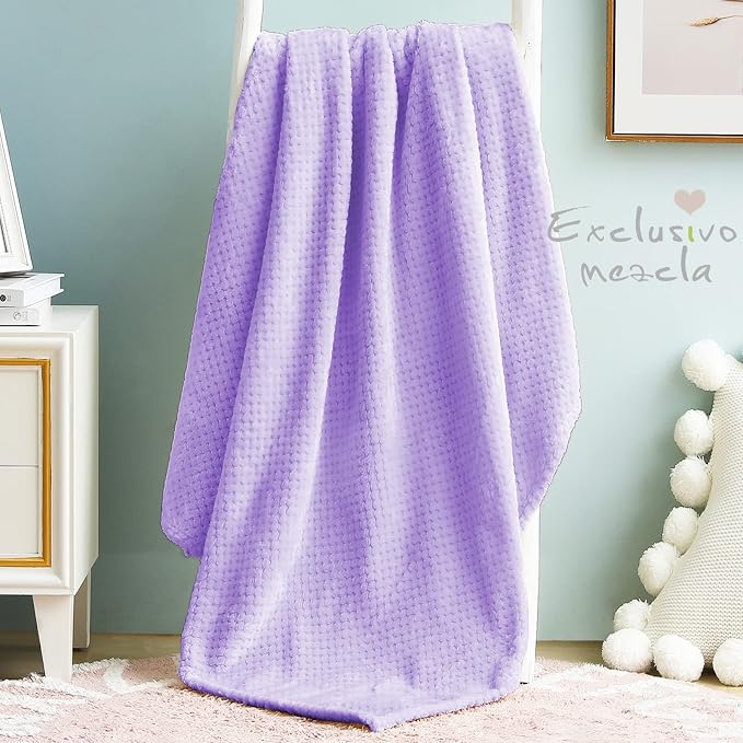 Exclusivo Mezcla Waffle Fleece Throw Blanket for Couch, Light Purple | Lightweight Soft Blanket for Sofa, Bed, Living Room, Plush Fluffy Throw for Home Decor, Travel, All Season, 40x50 Inches
