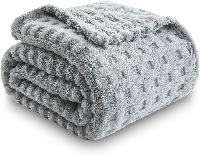 NEWCOSPLAY 3D Waffle Checkered Flannel Twin Blanket, Light Grey, 60"x80" | Super Soft Cute Lightweight Decorative Premium Silky Fleece Blanket for Couch Sofa Bed, Gift for Women Men, All Season Use