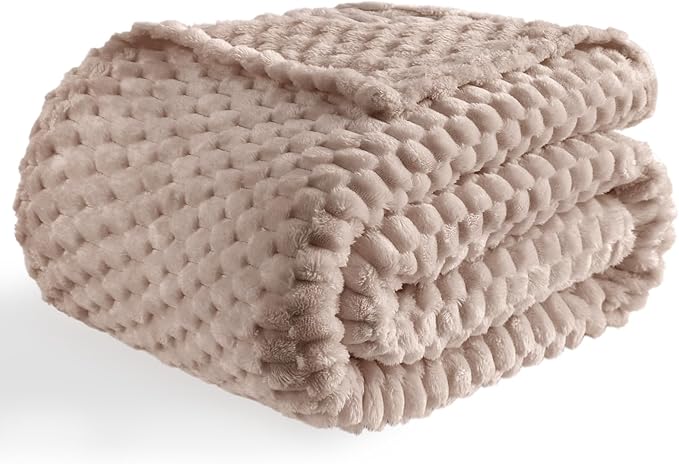 Bnuitland Light Brown Flannel Throw Blanket (50X40 inches), 300 GSM Fleece Cozy Warm Soft Lightweight Bed Sofa Blanket for Babys and Pets, Suitable for All Seasons