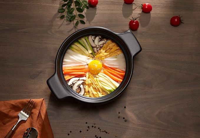 Kook Korean Dolsot Bowl with Lid, 68 oz | Donabe Style Cookware for Bibimbap, Kimchi, Soups & Stews | Oven & Dishwasher Safe, Black