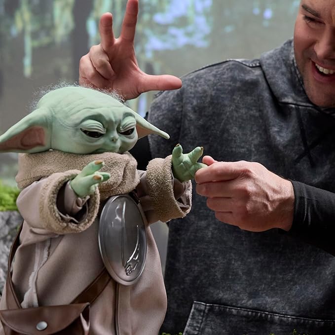 STAR WARS Ultimate Grogu, 1:1 Scale Premium Animatronic, Limited Edition Life-Size Replica Ages 14+ (2026)