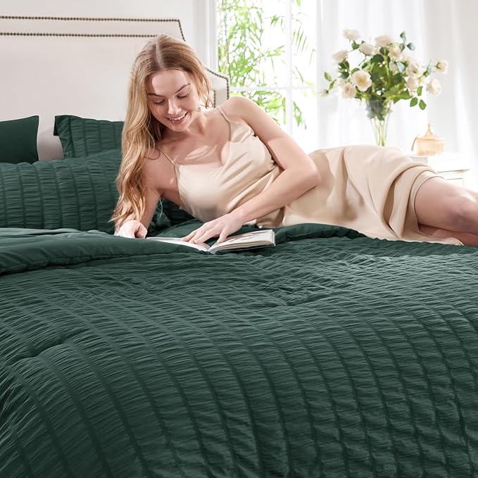 CozyLux Twin XL Comforter Set with Sheets Seersucker Forest Green 5 Pieces Bed in a Bag, Twin Extra Long Luxury Bedding Sets for College Dorm with Down Alternative Comforter, Sheets, Pillowcase & Sham