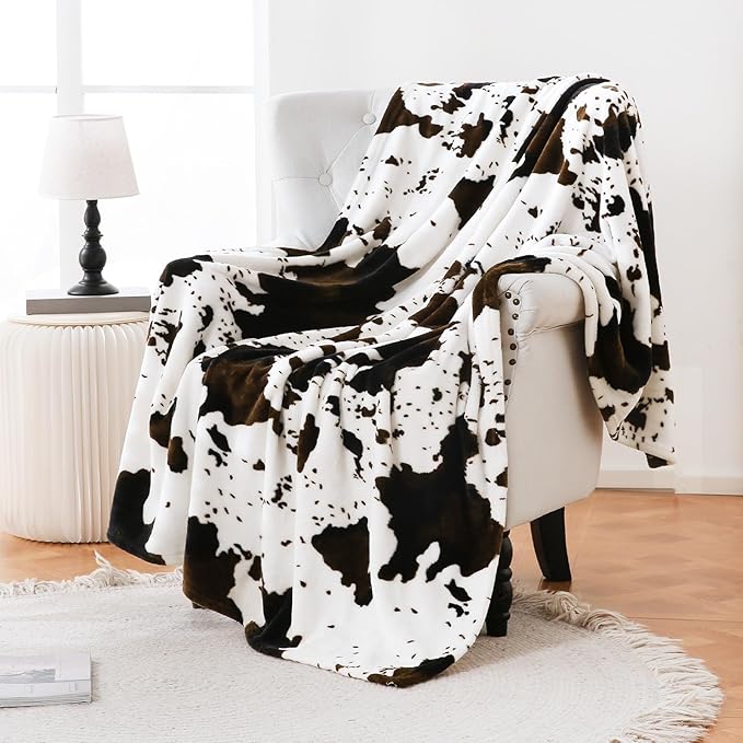 Bnuitland Fleece Cow Print Blanket, Super Soft 300 GSM Double Sided Lightweight Cow Throw for Bed Sofa Couch Travel, Fluffy Fuzzy Animal Blanket for Adults/Baby/Pets, 50×40 inch