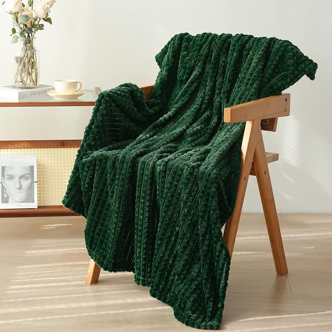 Puncuntex Fleece Throw Blanket Dark Green 50"×70" with Square Grid Design | Super Soft Plush Cozy Flannel Throw Blanket Luxury for Couch Sofa Chair